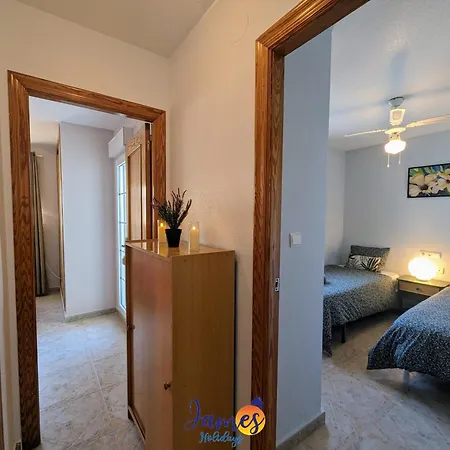 Traditional 3 Bed Quad House Playa Flamenca Pf5 Holiday home Orihuela